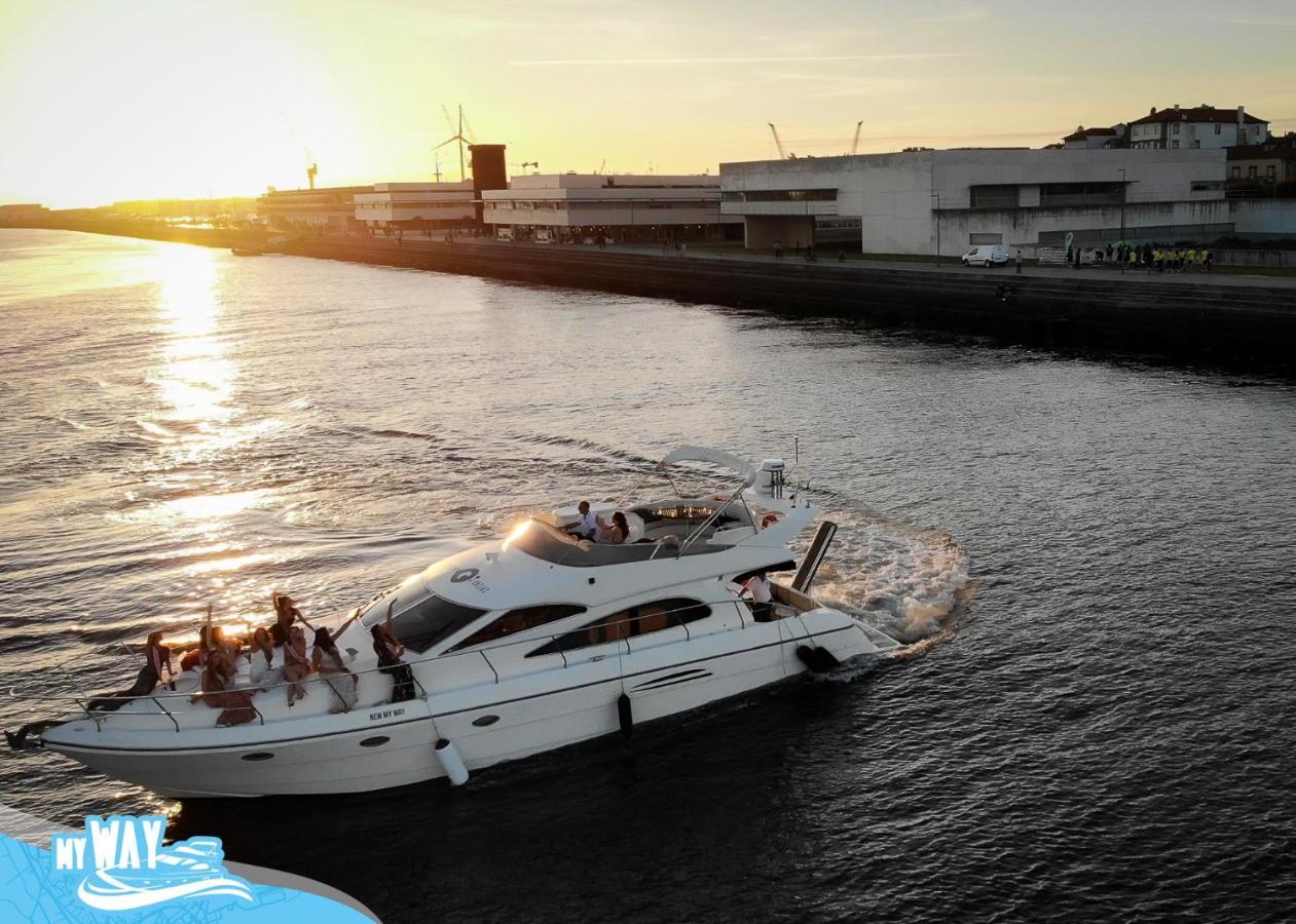 Barco No Coracao Da Cidade - Iate De 5 Estrelas เวียนา โด กัสเตโล ภายนอก รูปภาพ